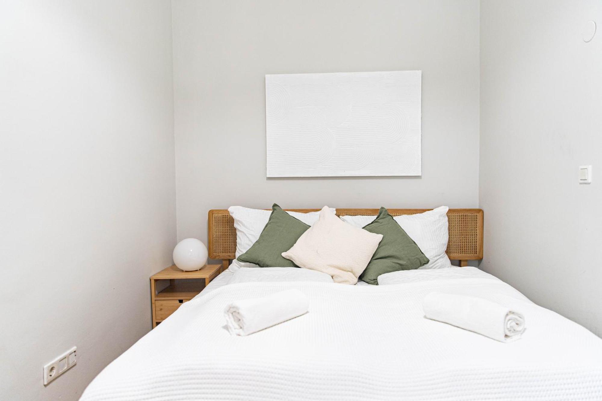Spacious Apartment, 3 Min To U1 Reumannplatz Wina Bagian luar foto